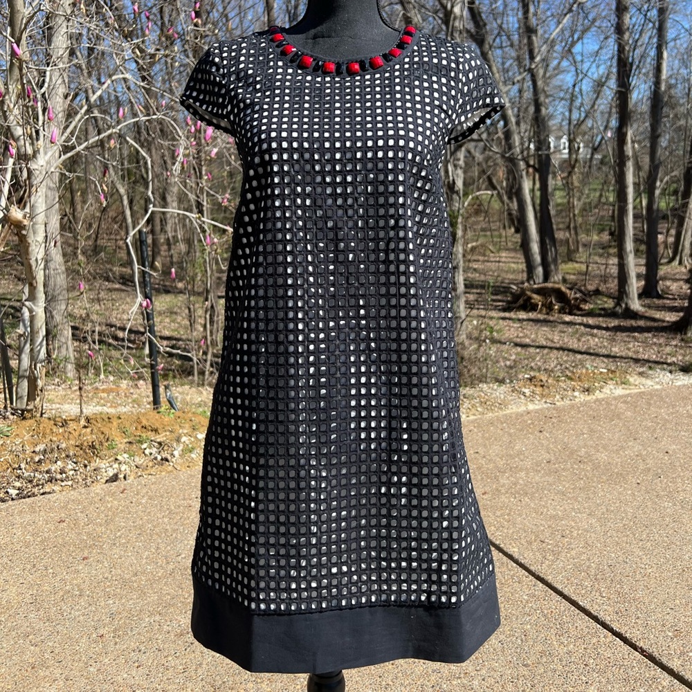 Kenzie dress-size S. 2 layer-bottom solid white, top black exposing bottom layer